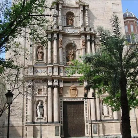Loft Elegante Con Techos Altos En Plaza Del Carmen Valencie