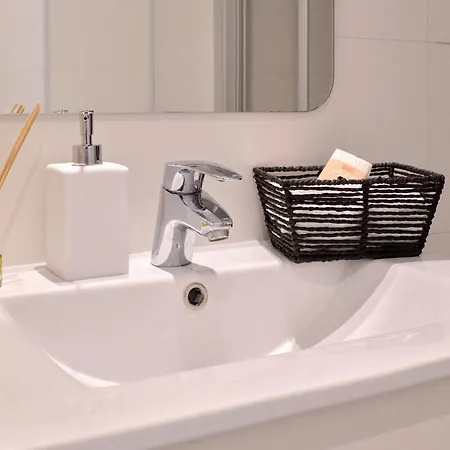 Loft Elegante Con Techos Altos En Plaza Del Carmen Valencie